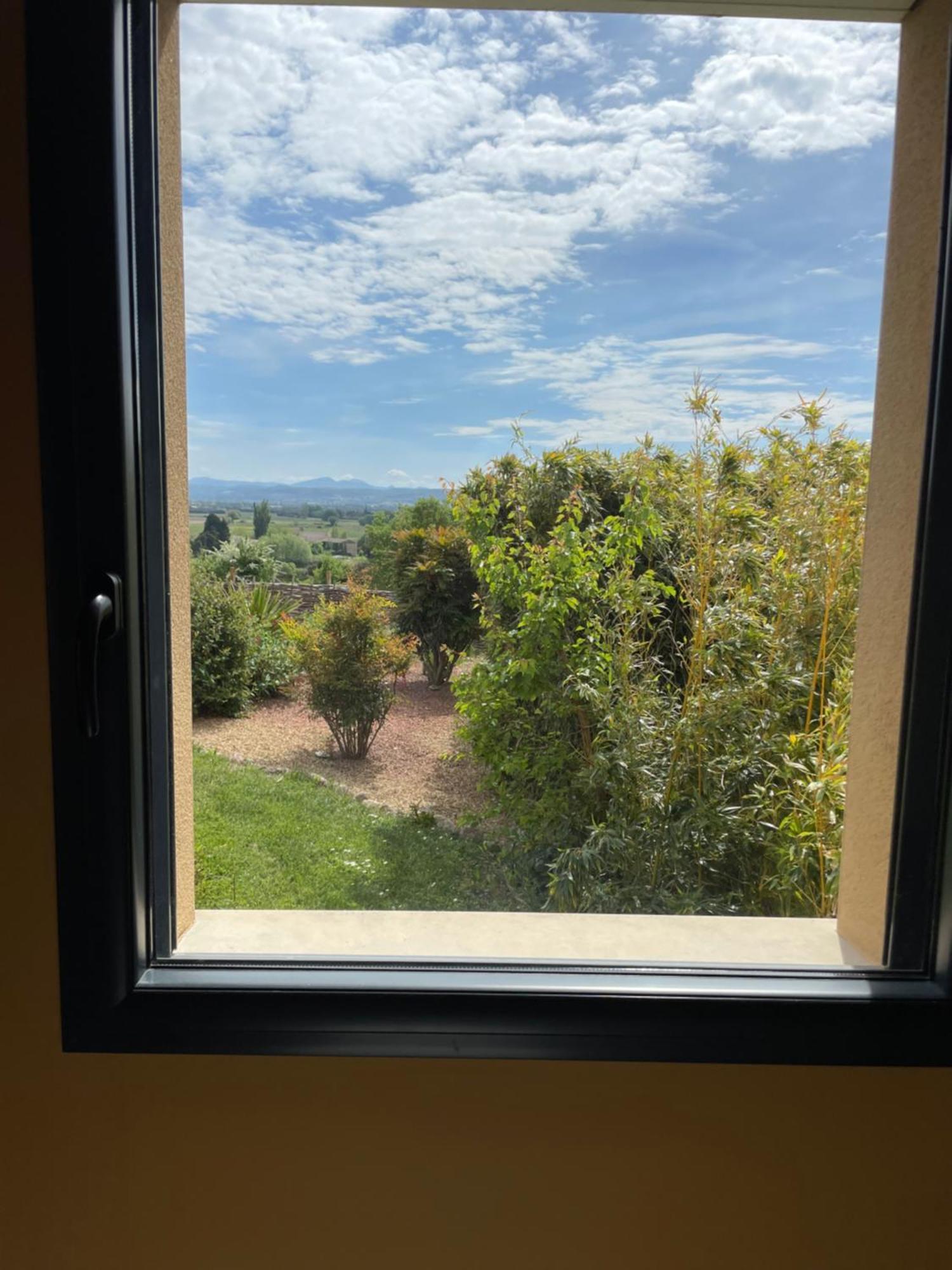 Dans Le Jardin Et Sa Sdb Independante Séjour chez l'habitant Colonzelle